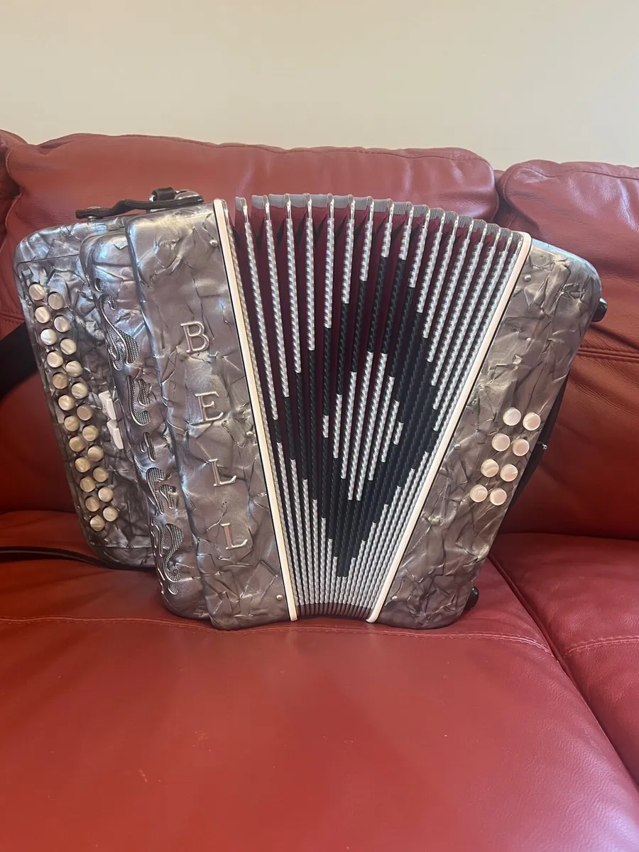 4voice B/C accordion - Image 1