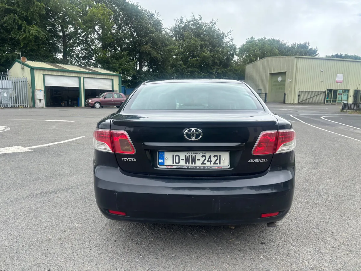 2010 Toyota Avensis 2.0 D4D - Image 2