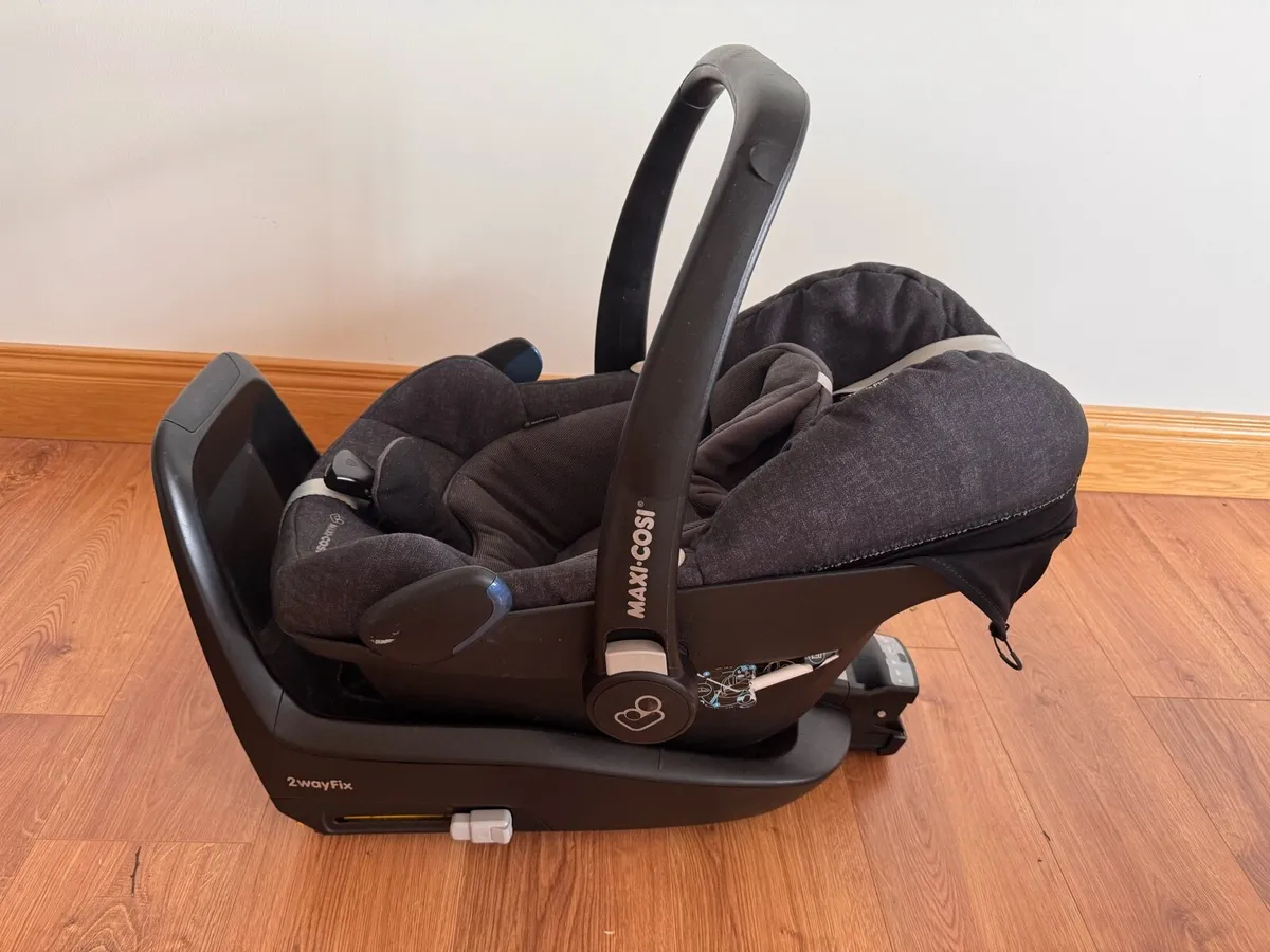 Car seat and Isofix - Image 2