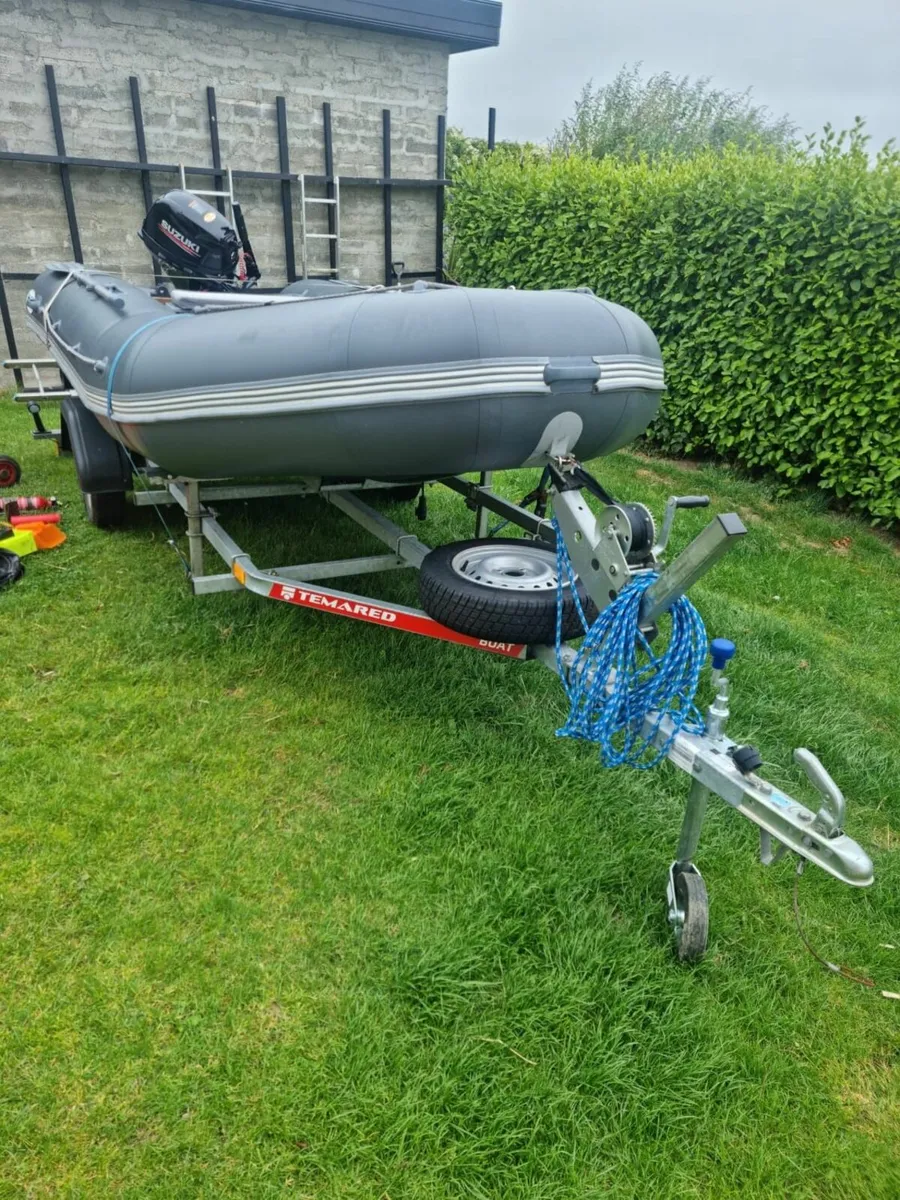 Boat,engine and trailer - Image 3