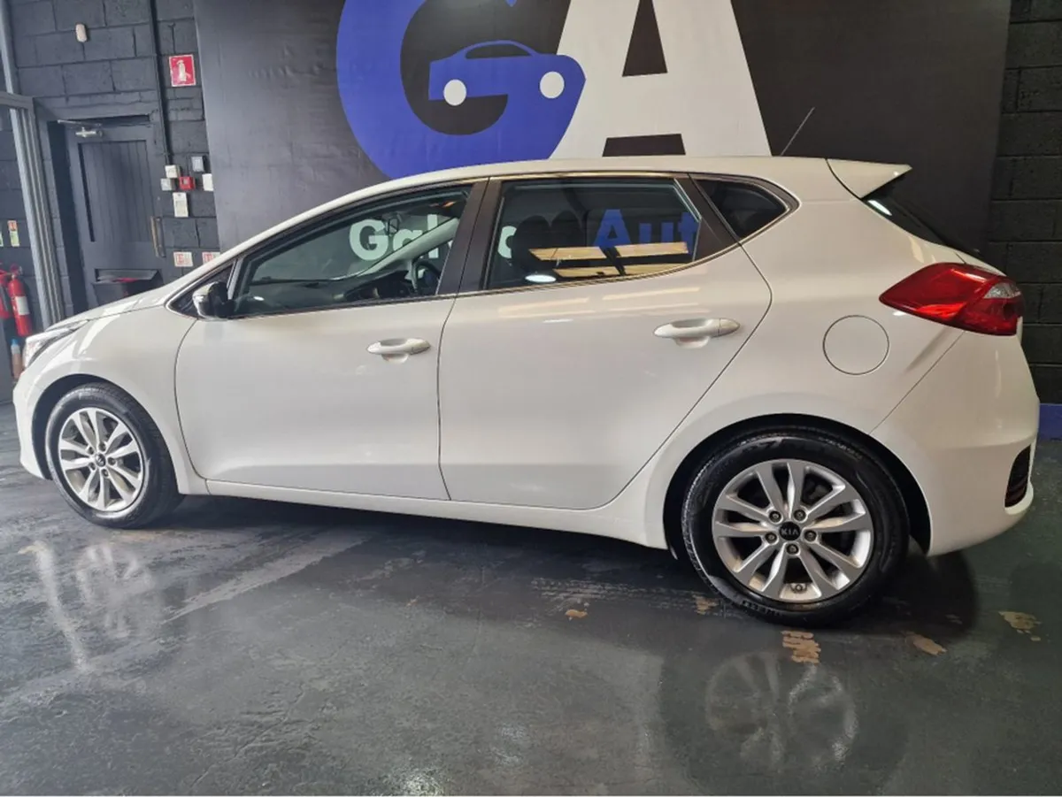 Kia Ceed 2 1.6 Crdi-low Milage-full Nct-serviced - Image 4