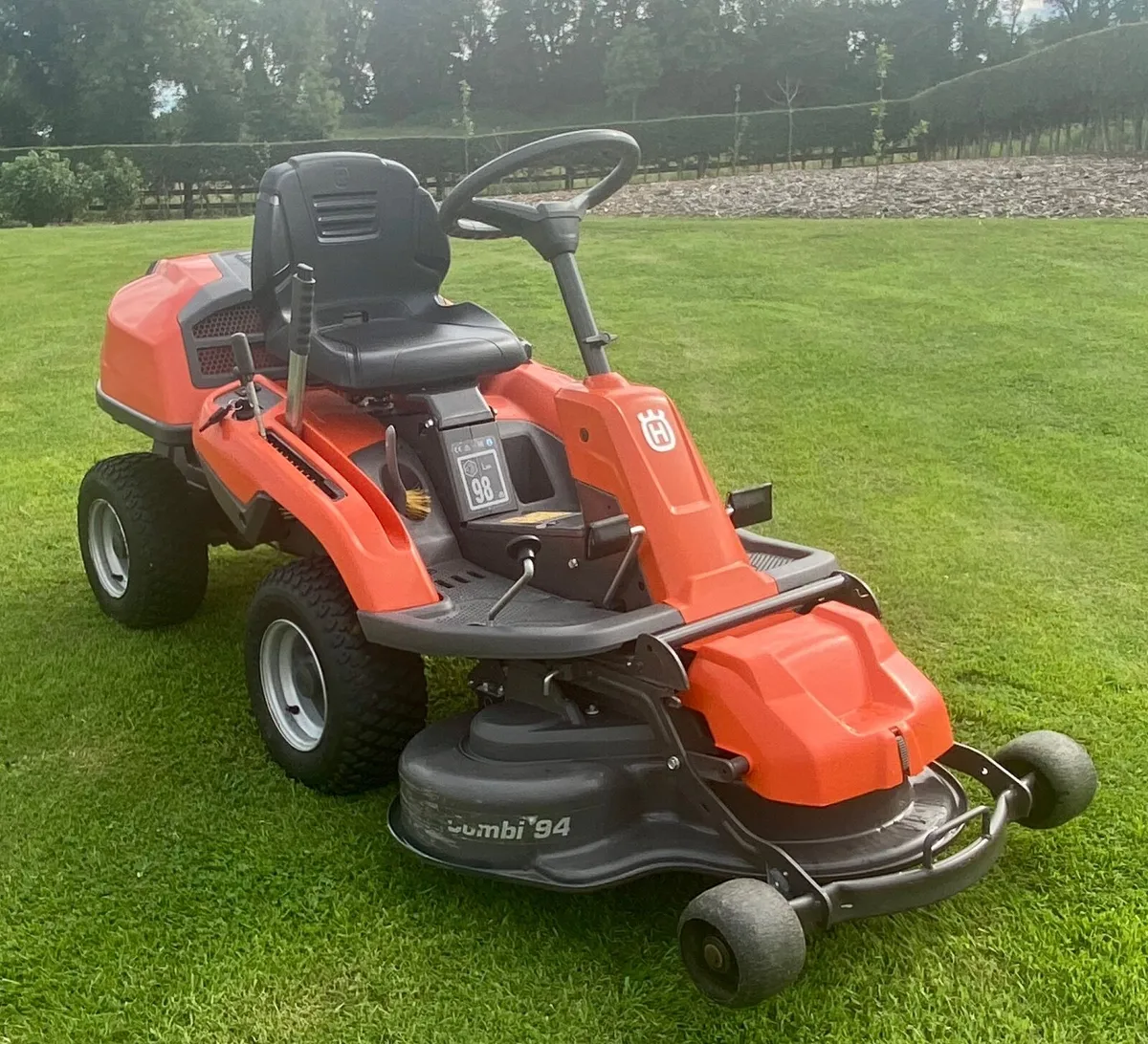 Husqvarna R214TC rider mower - Image 1