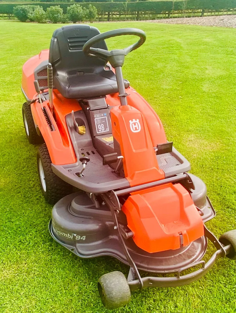 Husqvarna R214TC rider mower - Image 4