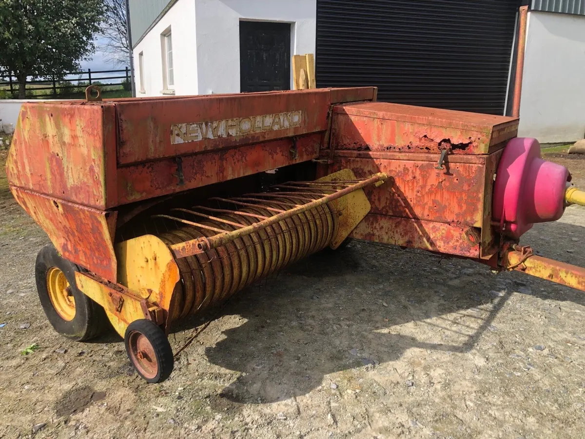 New Holland 376 Baler - Image 2