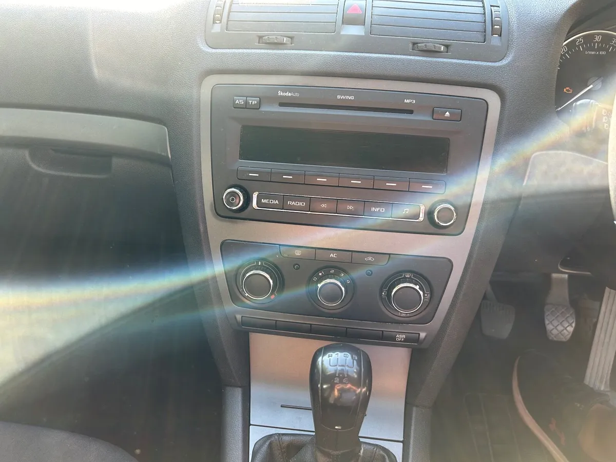 Skoda Octavia 2011 - Image 3