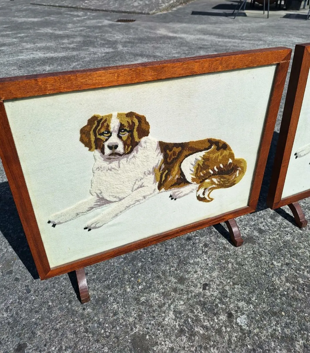 Pair of vintage oak framed fire screens - Image 2