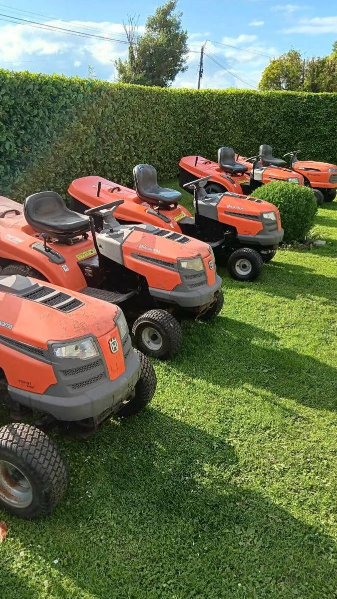 Husqvarna hydrostatic 17hp kolher - Image 1