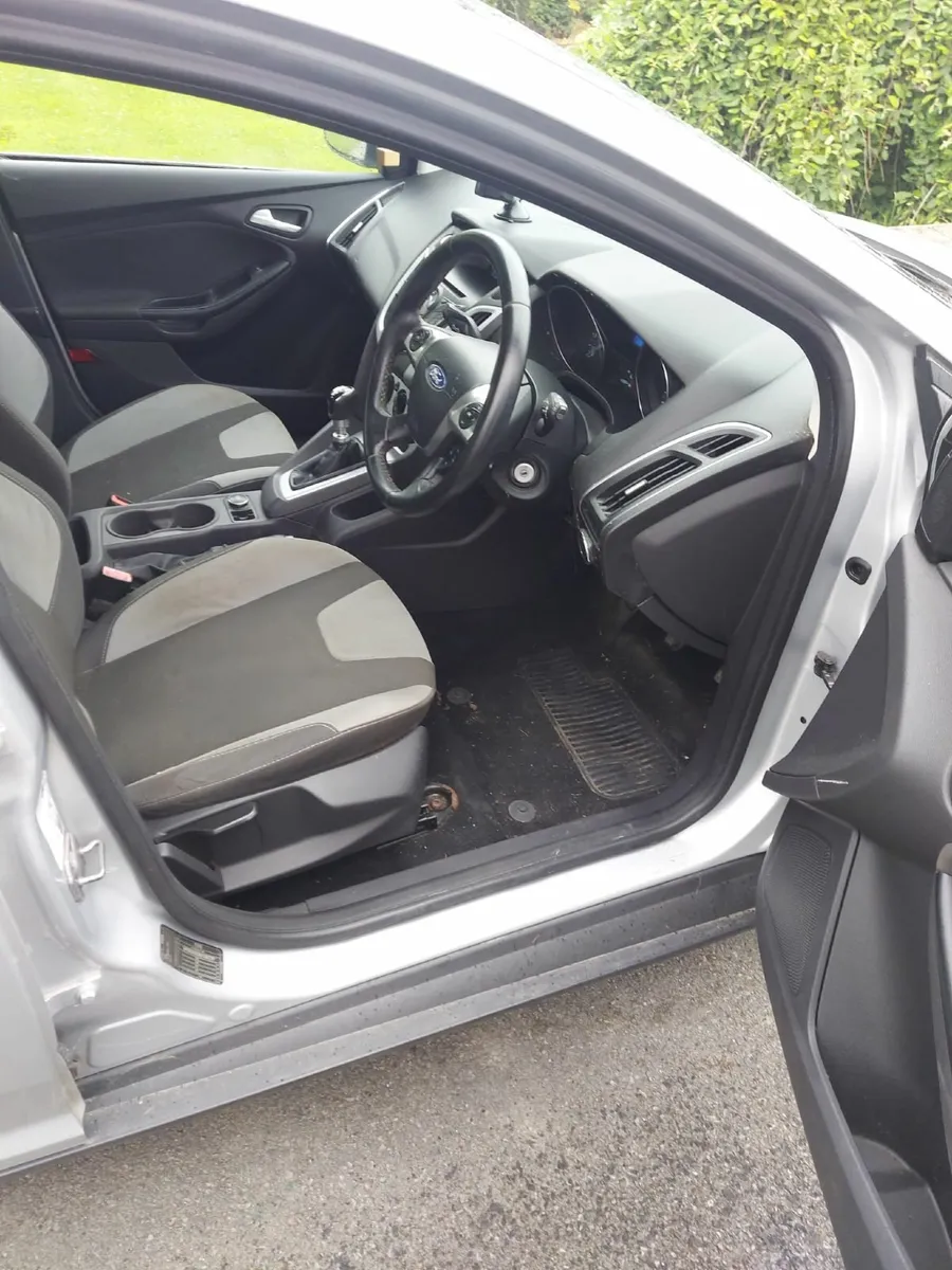 Ford Focus 2012 - Image 4