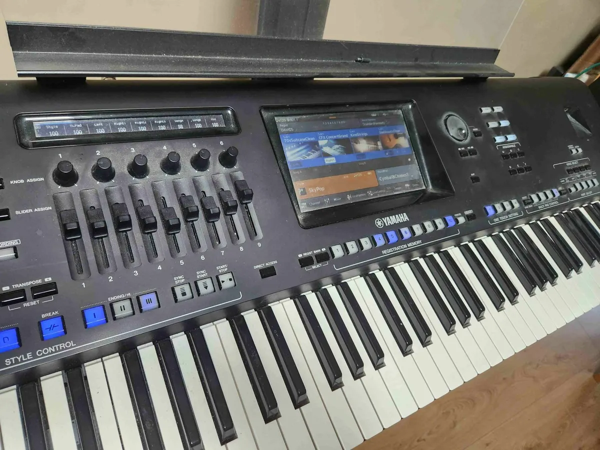 Yamaha Genos 1 keyboard - Image 3