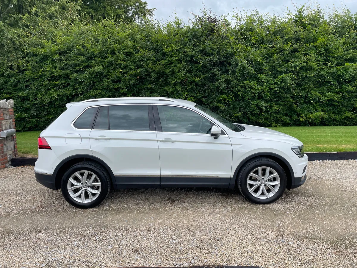 VOLKSWAGEN TIGUAN 2.0 TDI 150 BHP HIGHLINE 4 X4 - Image 4