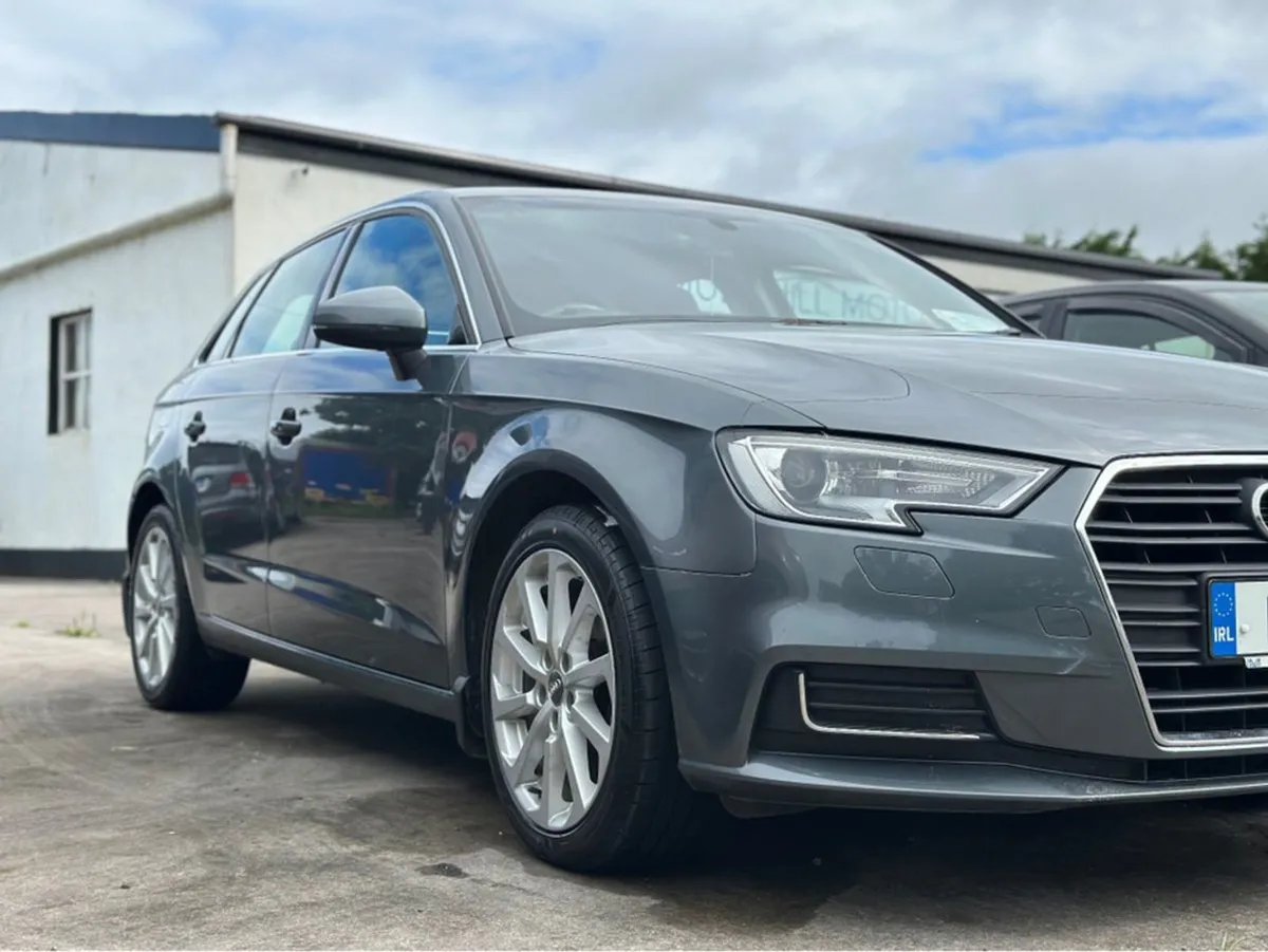 Audi A3 Sportback 1.6 TDI 110 SE 4DR - Image 3