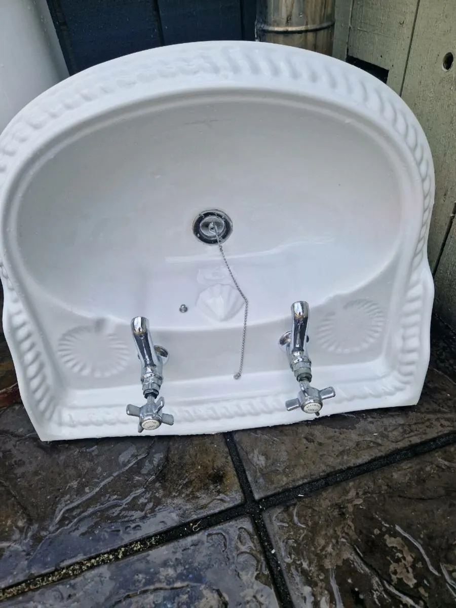 Toilet and sink - Image 2