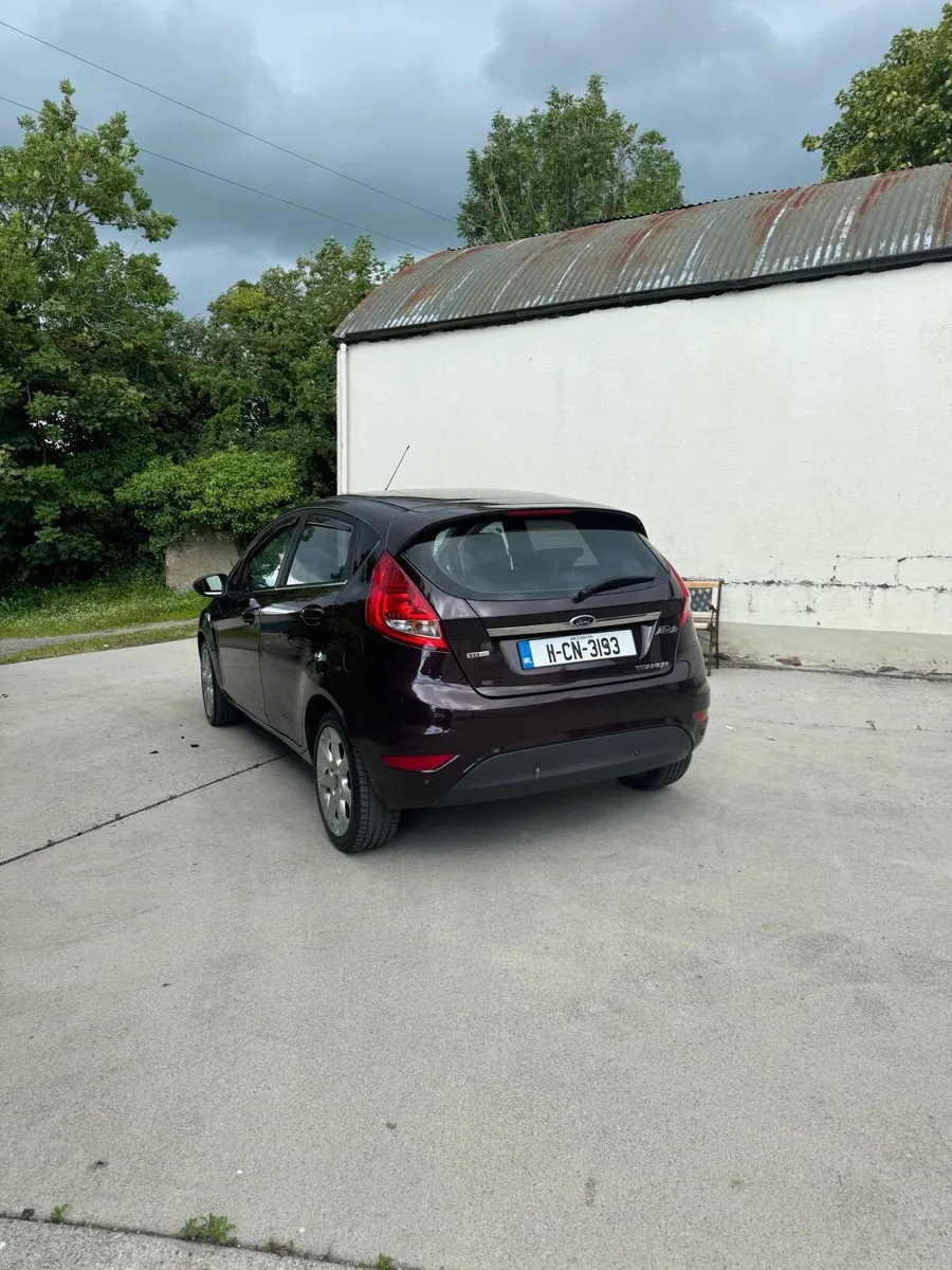 2011 Ford Fiesta - Image 4