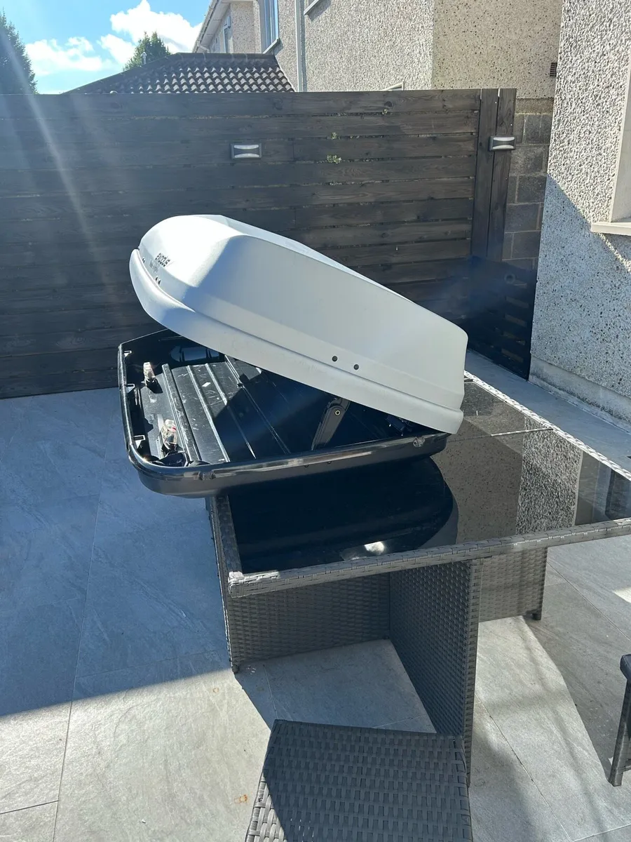 Roof Box - Image 3