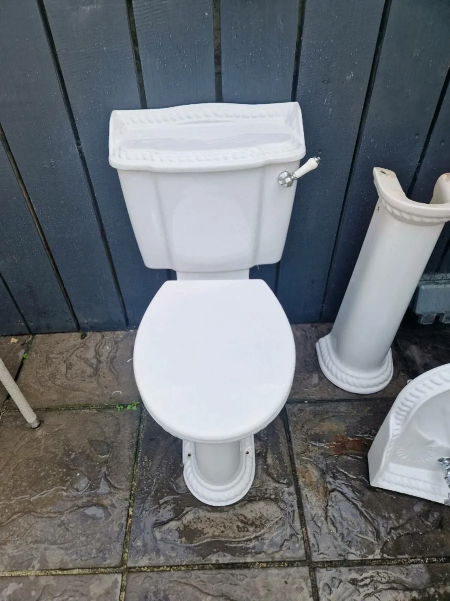 Toilet and sink - Image 3