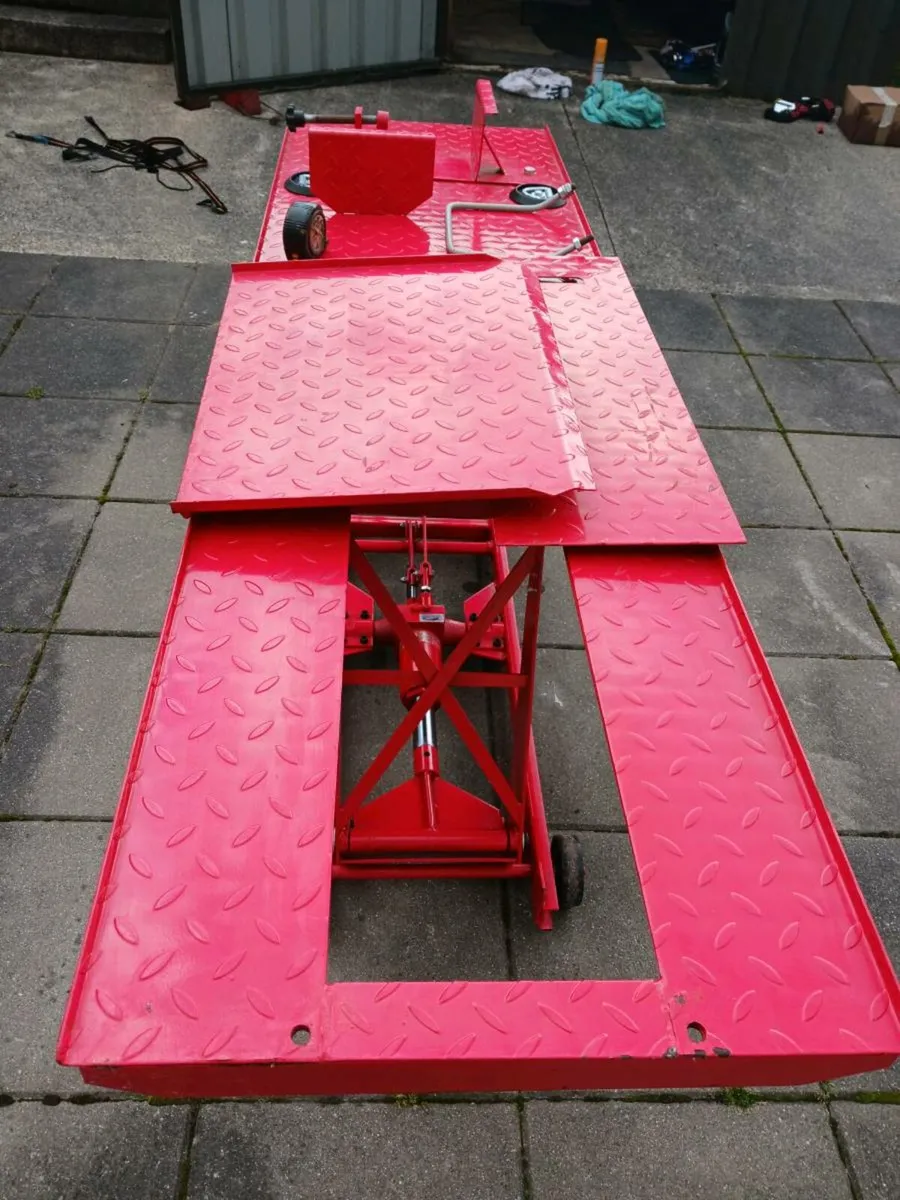 Motorcycle Lift - Image 4