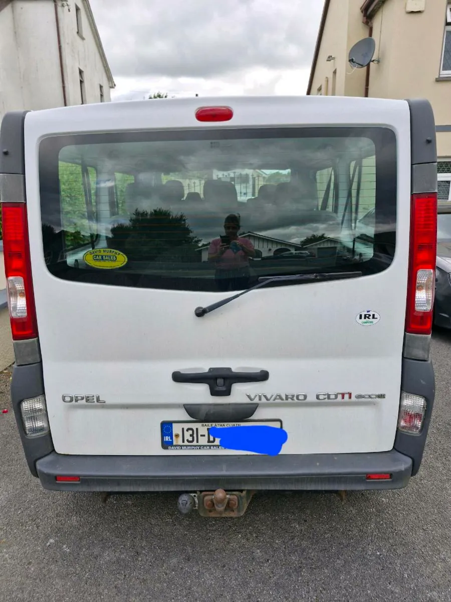 Opal Vivaro 9 seater - Image 3