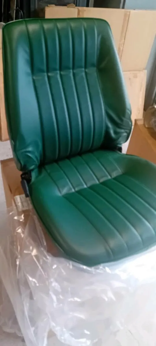 Vintage car seats - Image 3