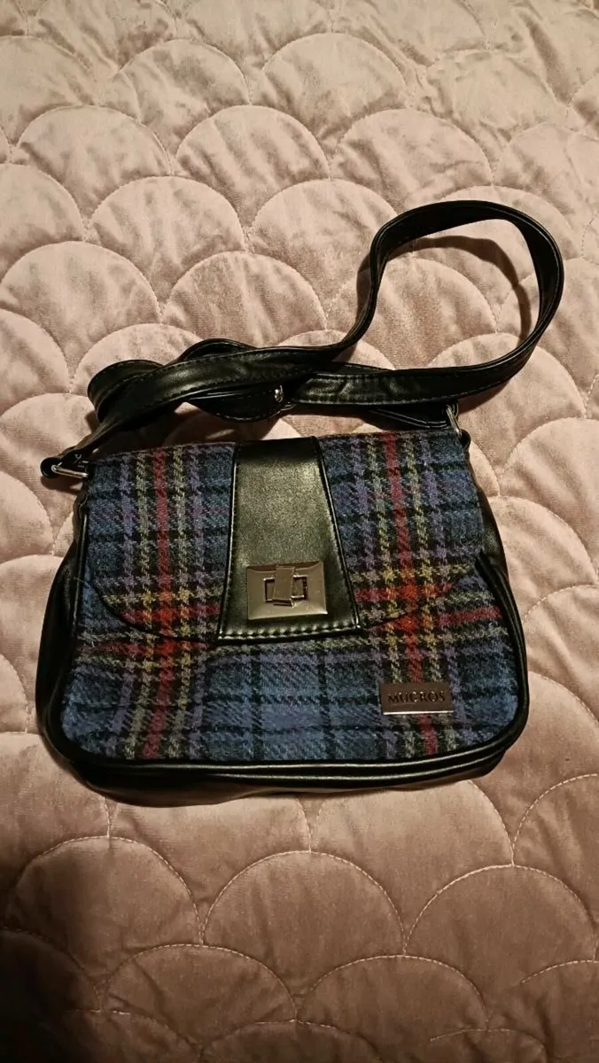 Hand bag - Image 1