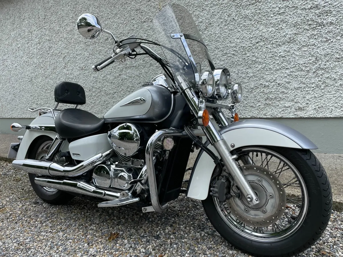 2015 Honda Shadow VT 750, LOTS of EXTRAS - Image 4
