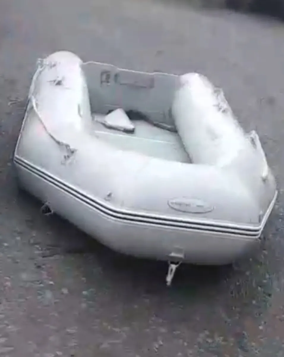 8ft Rubber dinghy - Image 1