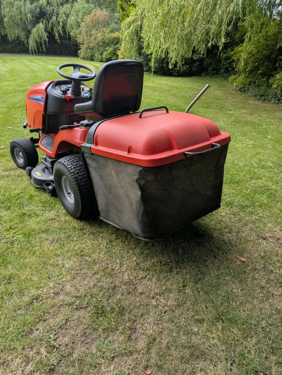 Simplicity Ride on lawnmower - Image 4