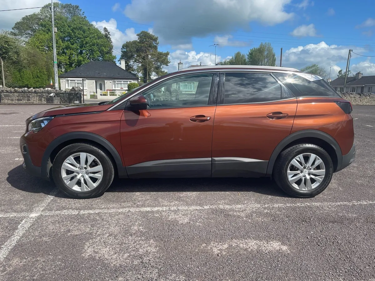 2017 Peugeot 3008 - Image 2