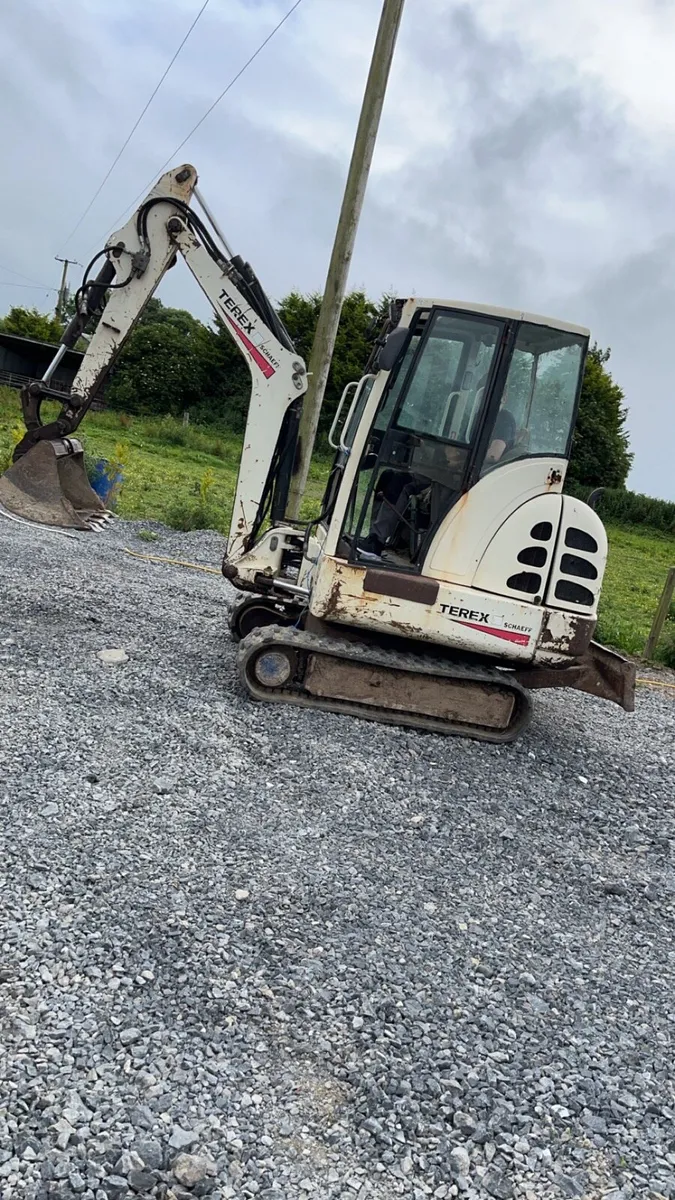 3ton terex mini digger - Image 1
