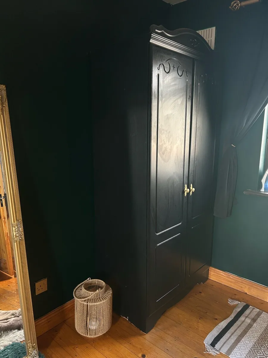 Wardrobe - Image 2