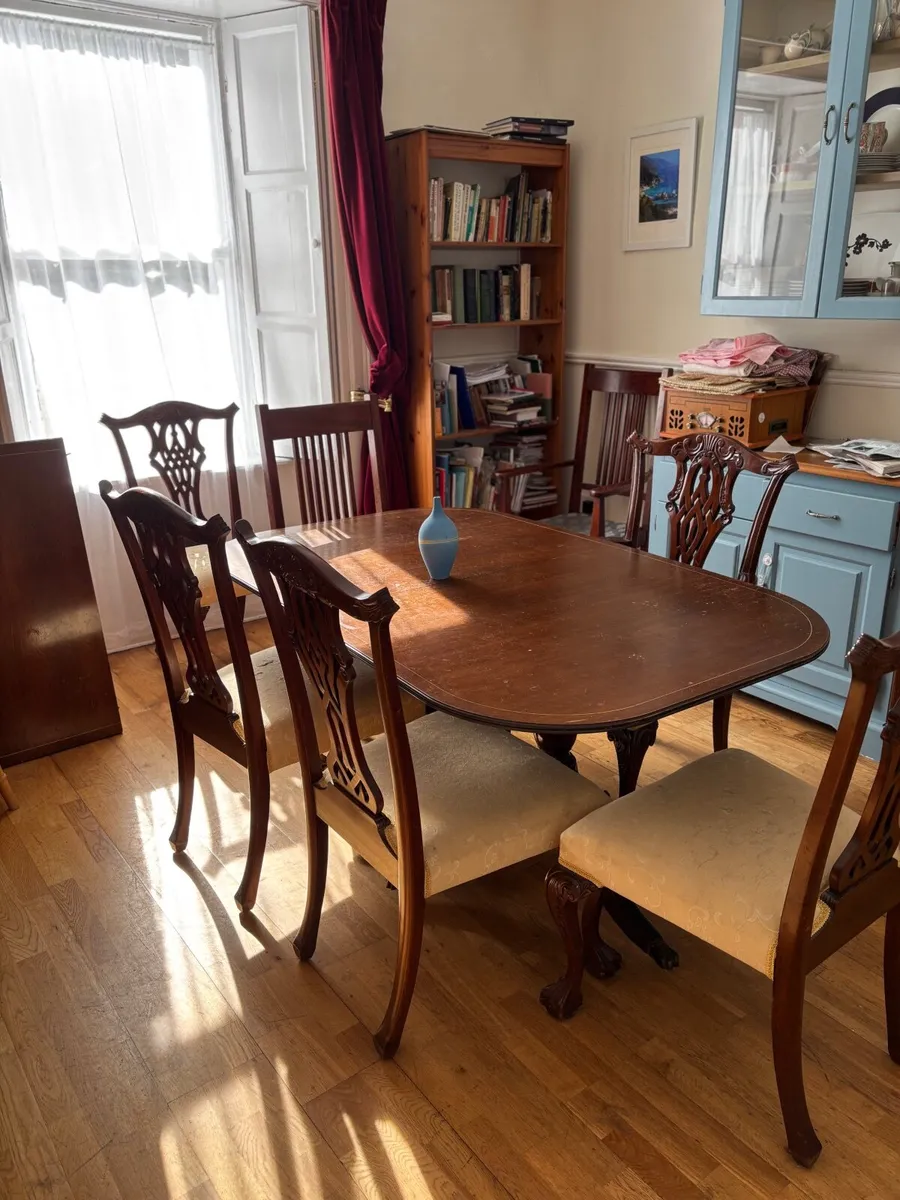 Dining table and chairs - Image 2