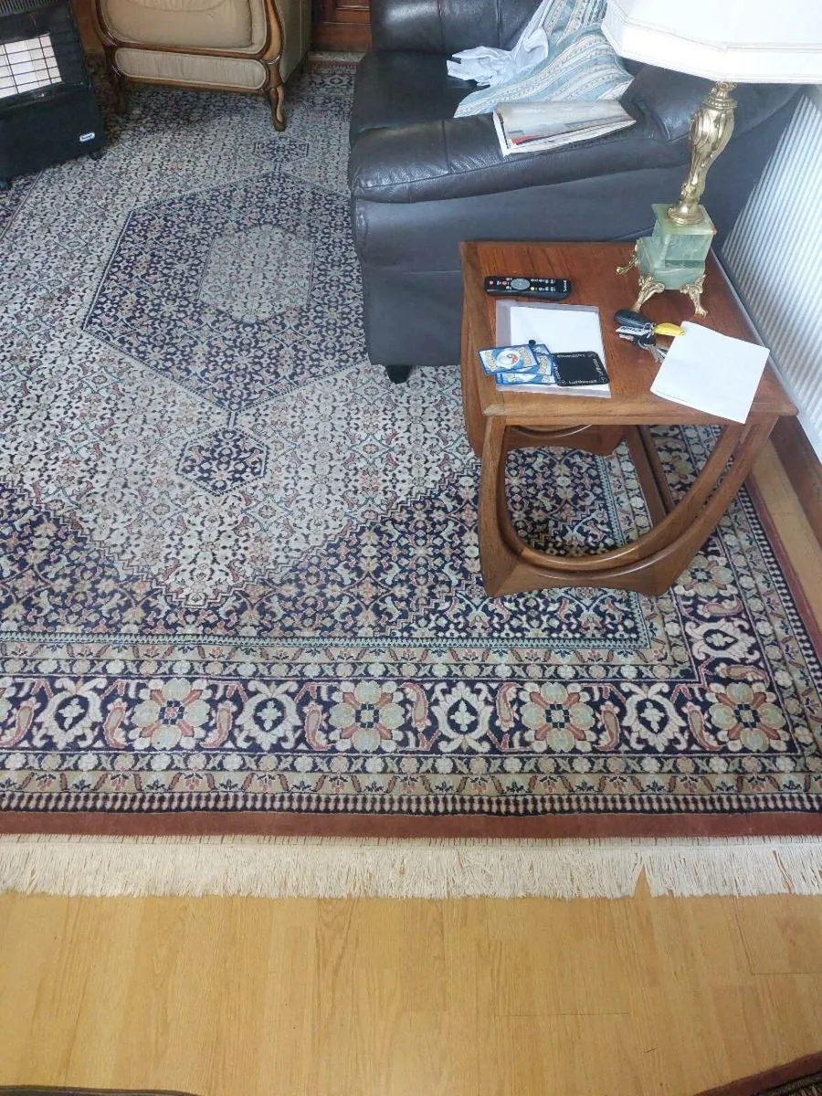 Large rug - Image 2