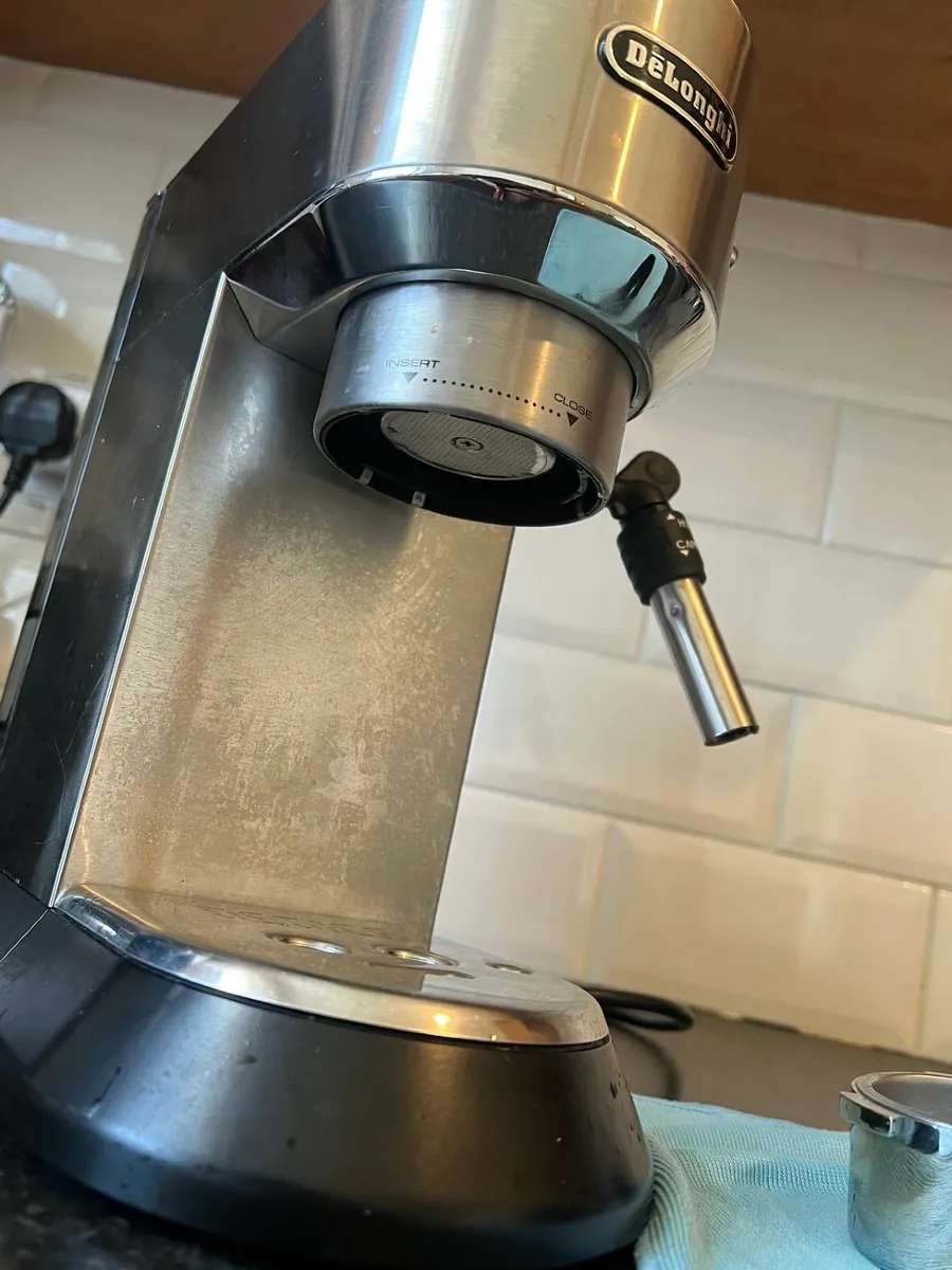DeLonghi Dedica Pump Coffee Machine - Image 4