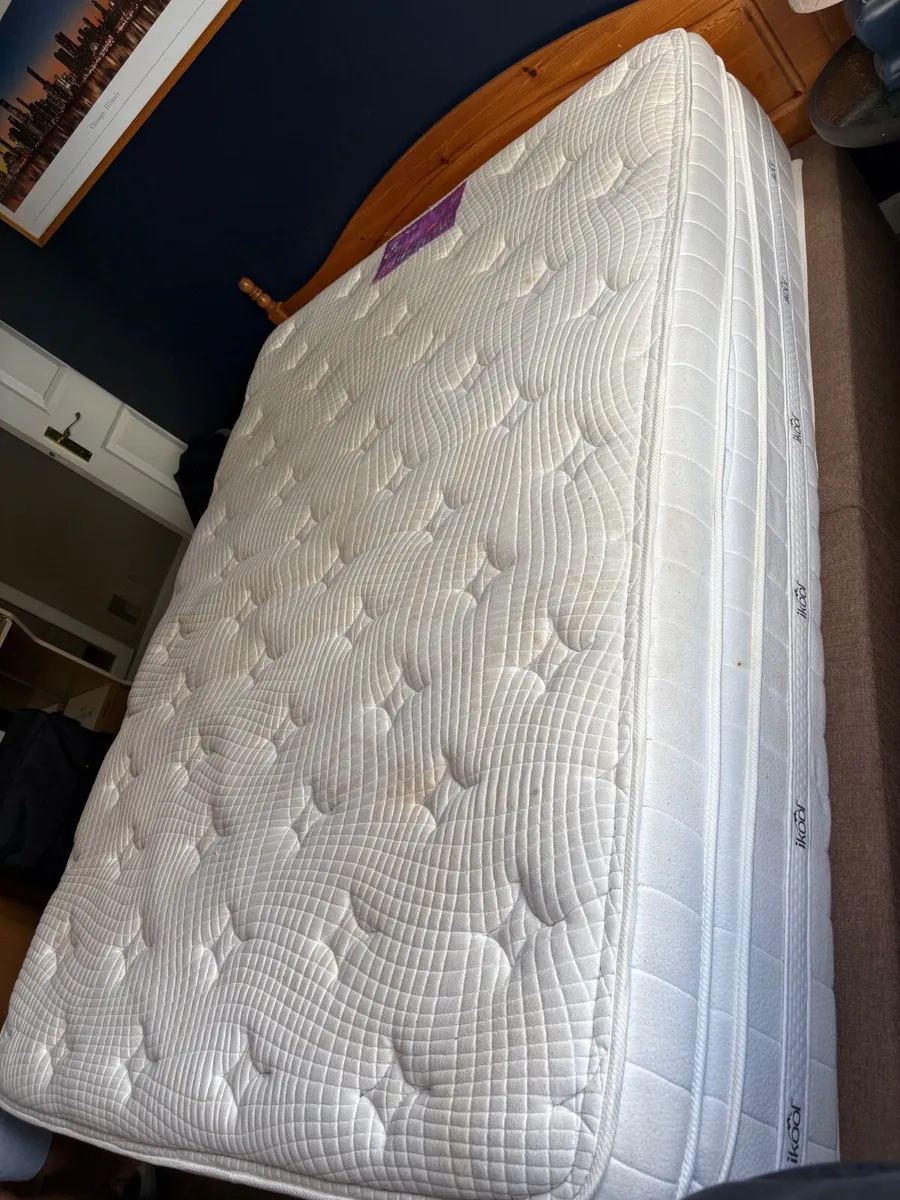 Double Kingkoil iKool mattress and base - Image 2