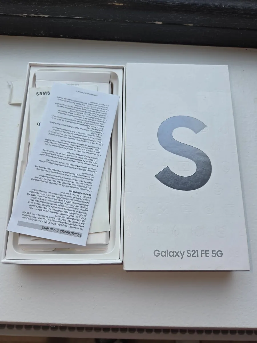 Samsung Galaxy S21 FE 5G 128GB - Image 4