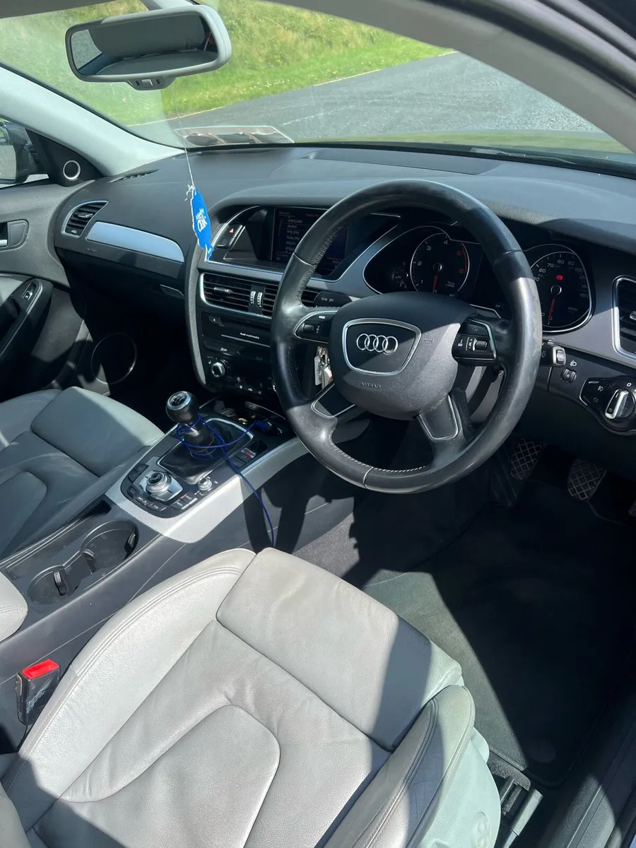 Car - Image 4