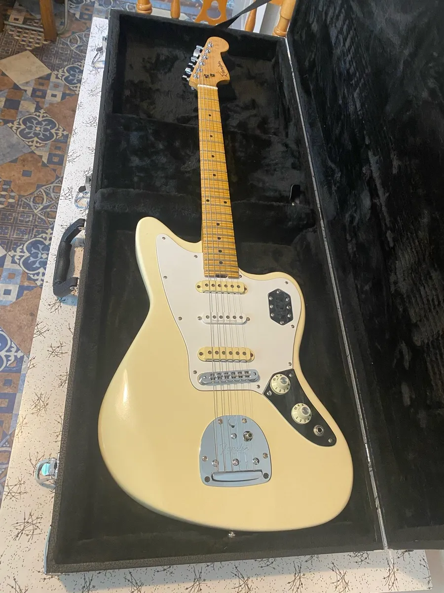 Menapia Guitars Custom Jaguar - Image 1