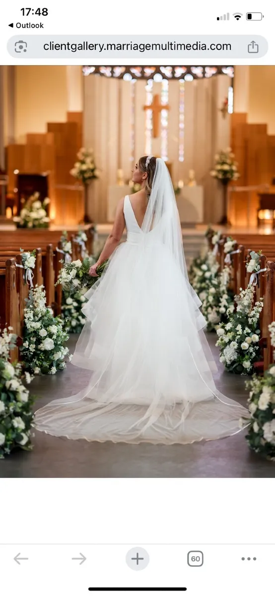 Wedding Accessories - Image 1