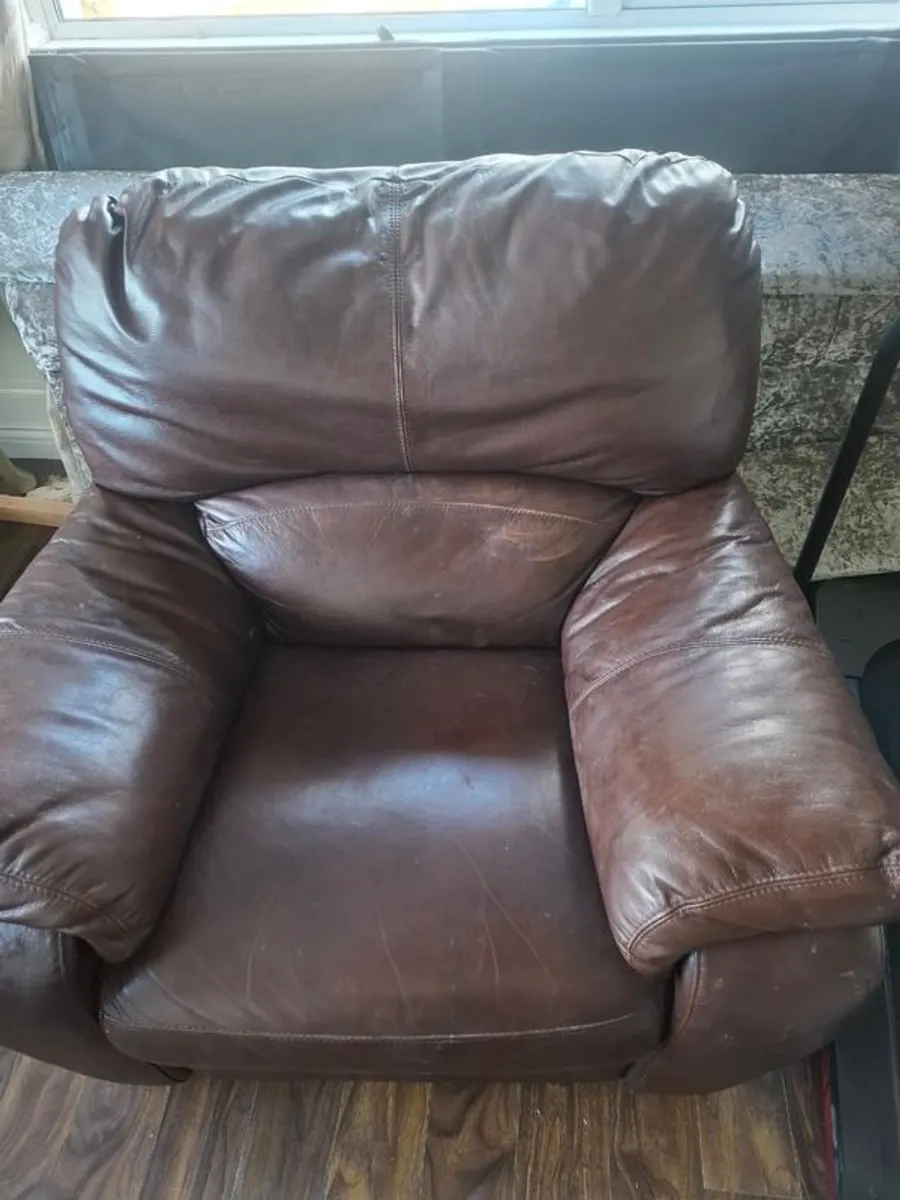 Leather - Image 3