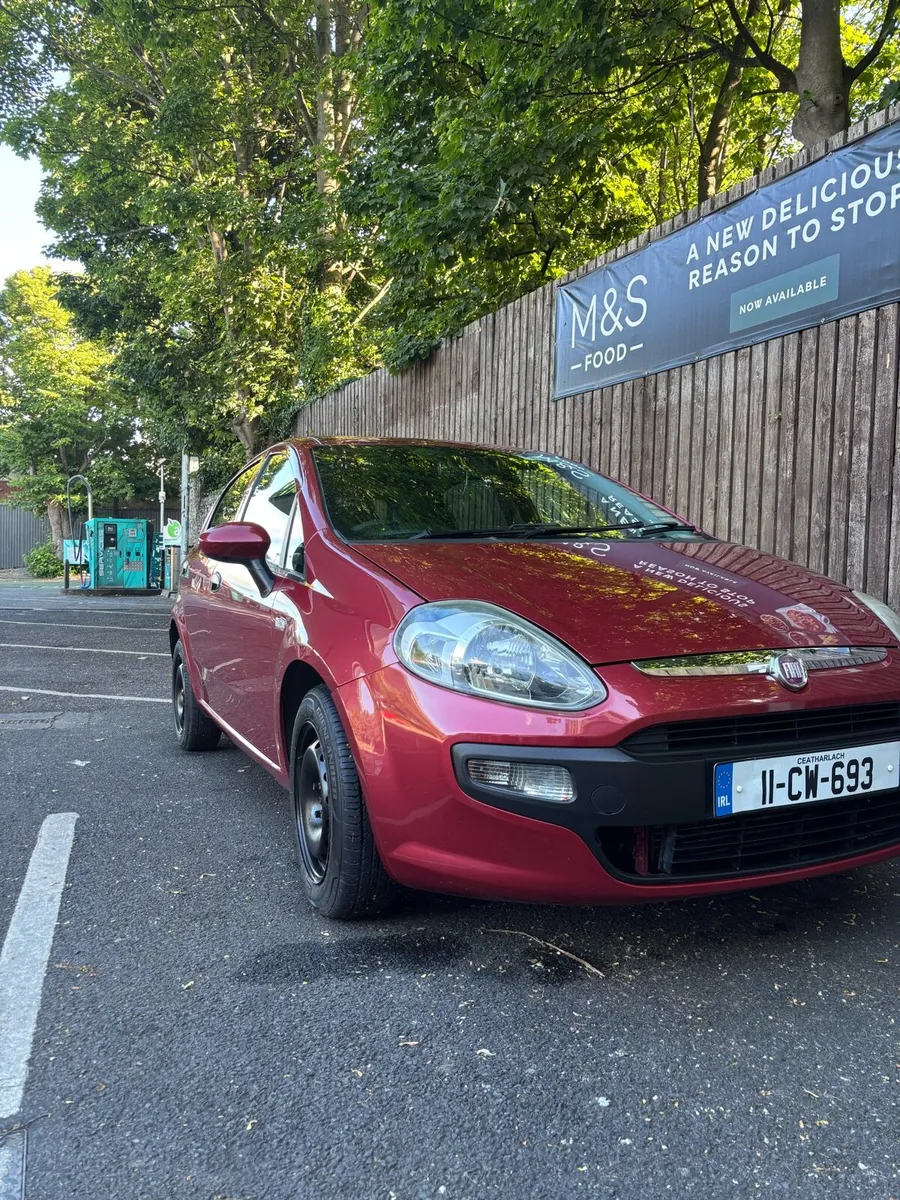 🔹 Fiat Punto 1.3 Multijet Diesel 2011 - Image 1