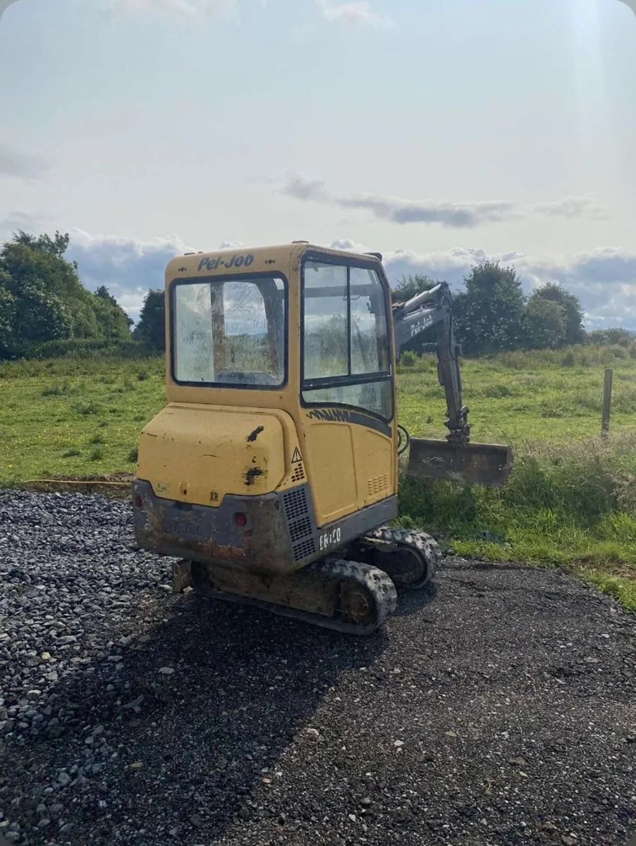 Volvo 1.7 ton digger - Image 2