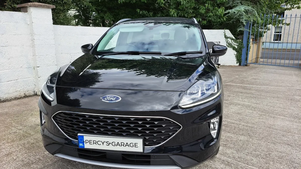 Ford Kuga 2022 - Image 1