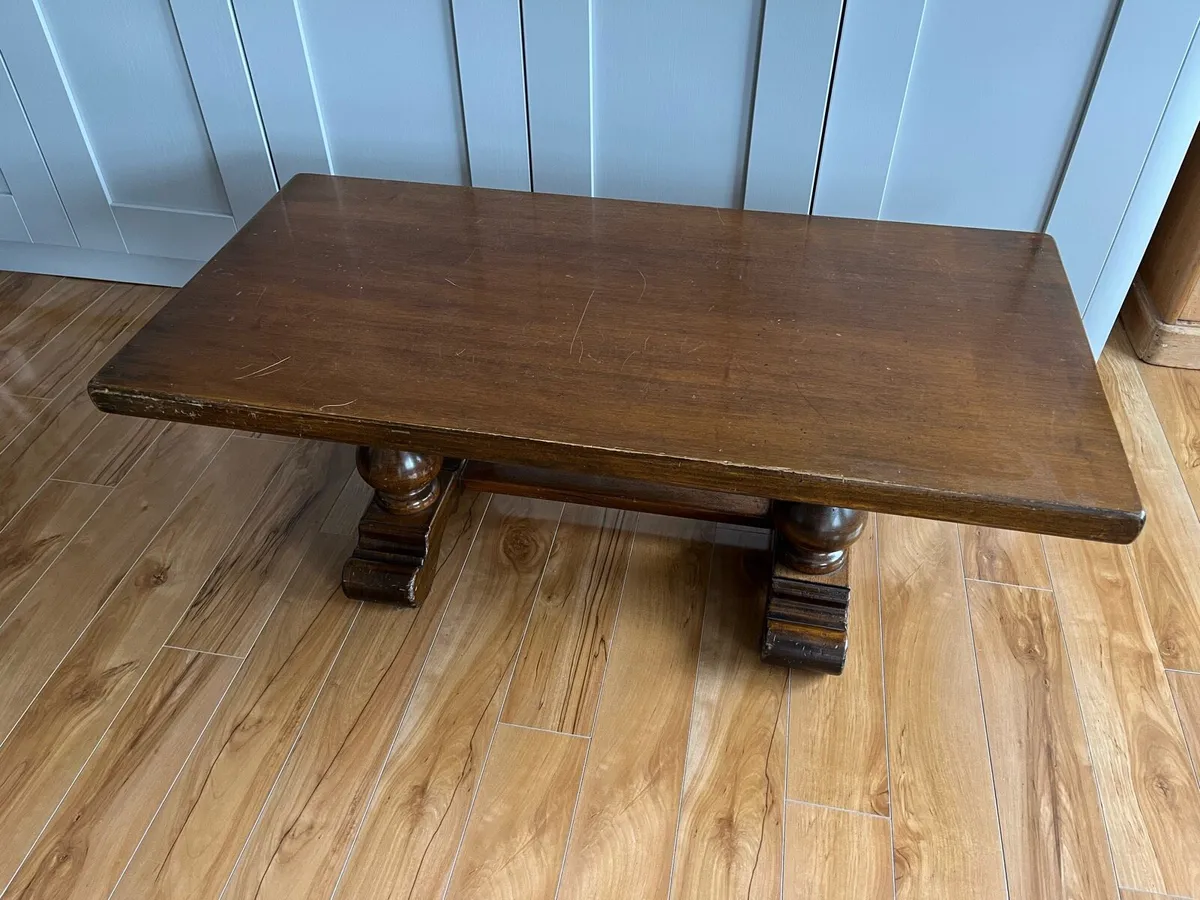 Mahogany coffee table - Image 1