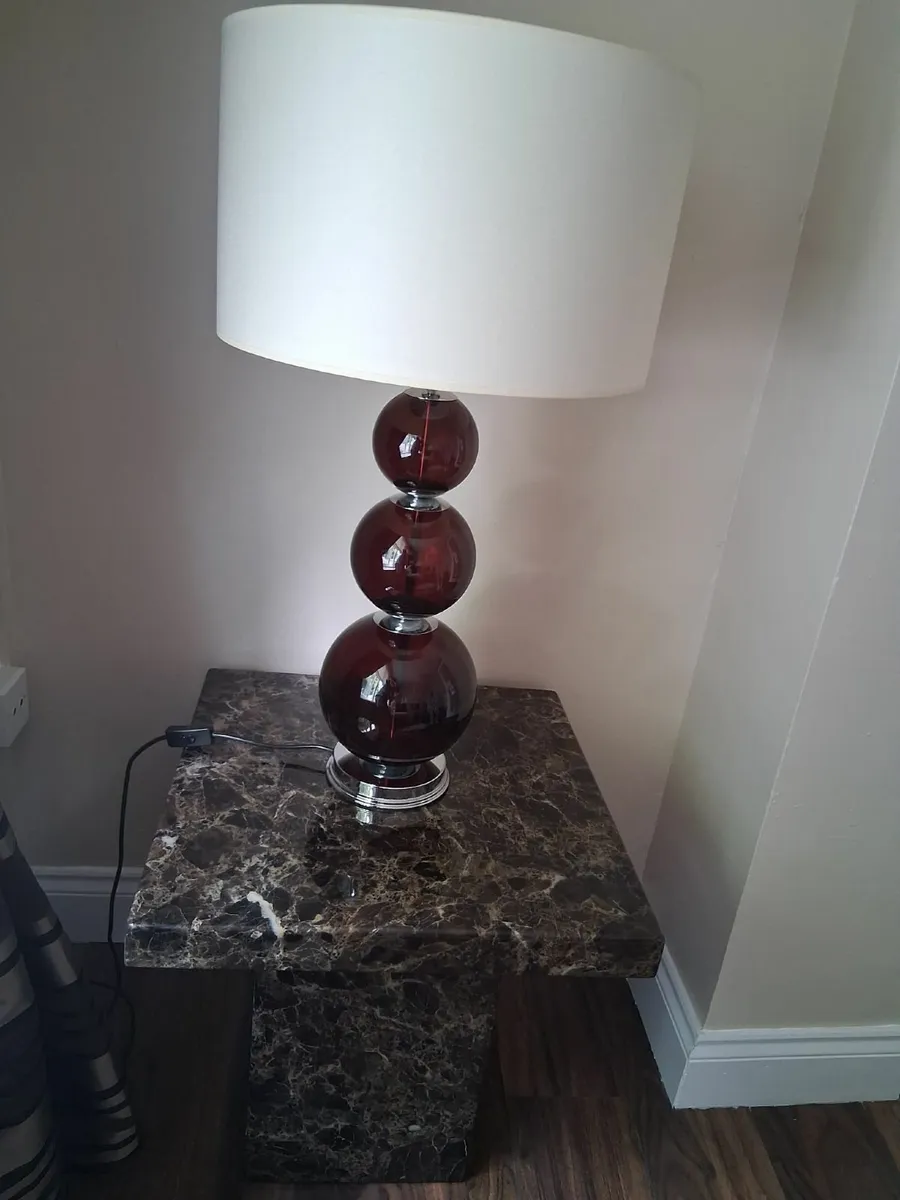 Lamp & table