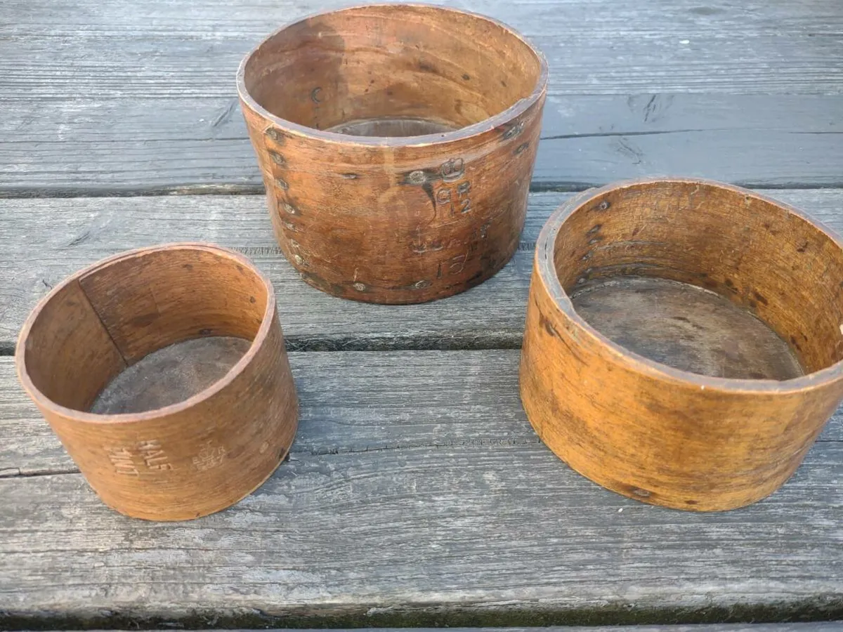 19th Century grain measures - Image 1