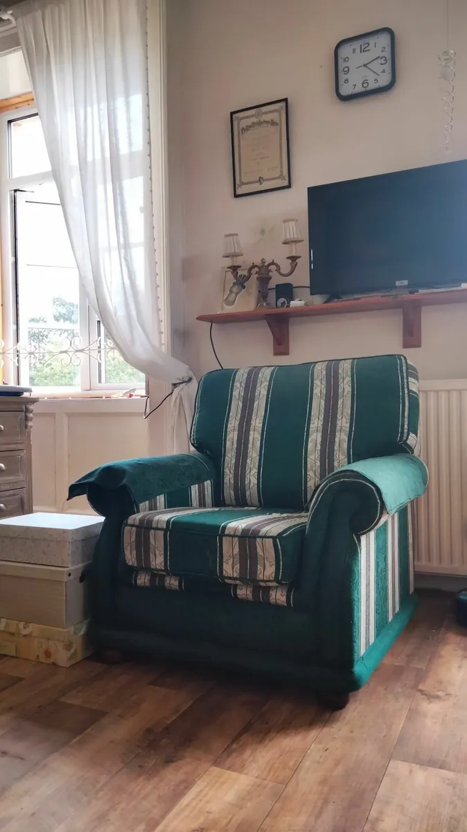 Armchair - Image 2