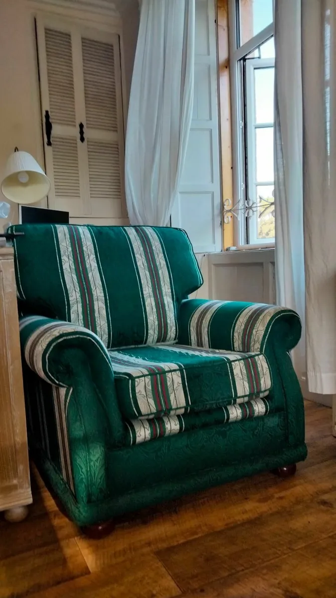 Armchair - Image 1