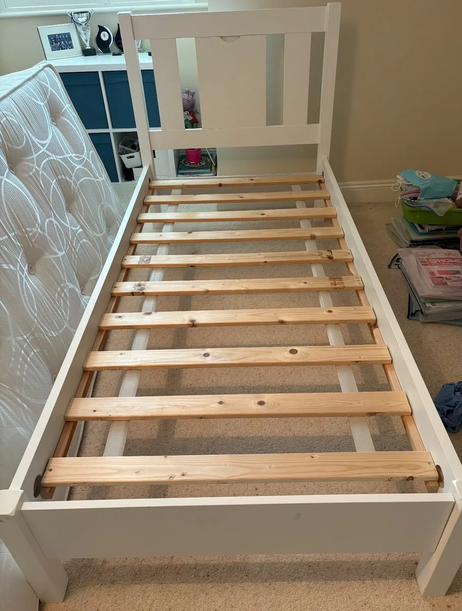 Single Bed - Image 3