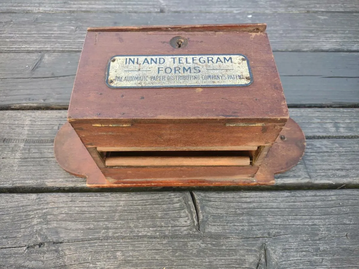 Inland telegraph paper dispenser - Image 1