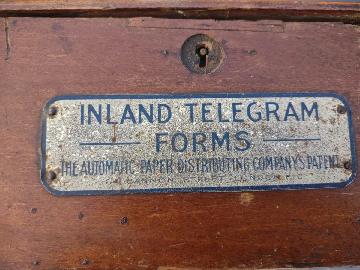 Inland telegraph paper dispenser - Image 2
