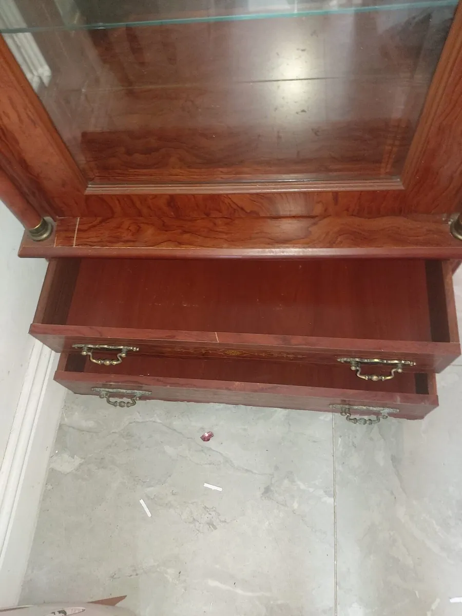 Italian Cabinet - Image 4